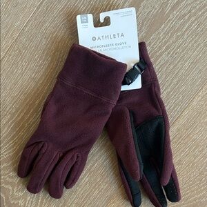 Athleta Microfleece Gloves in Burgundy and Black